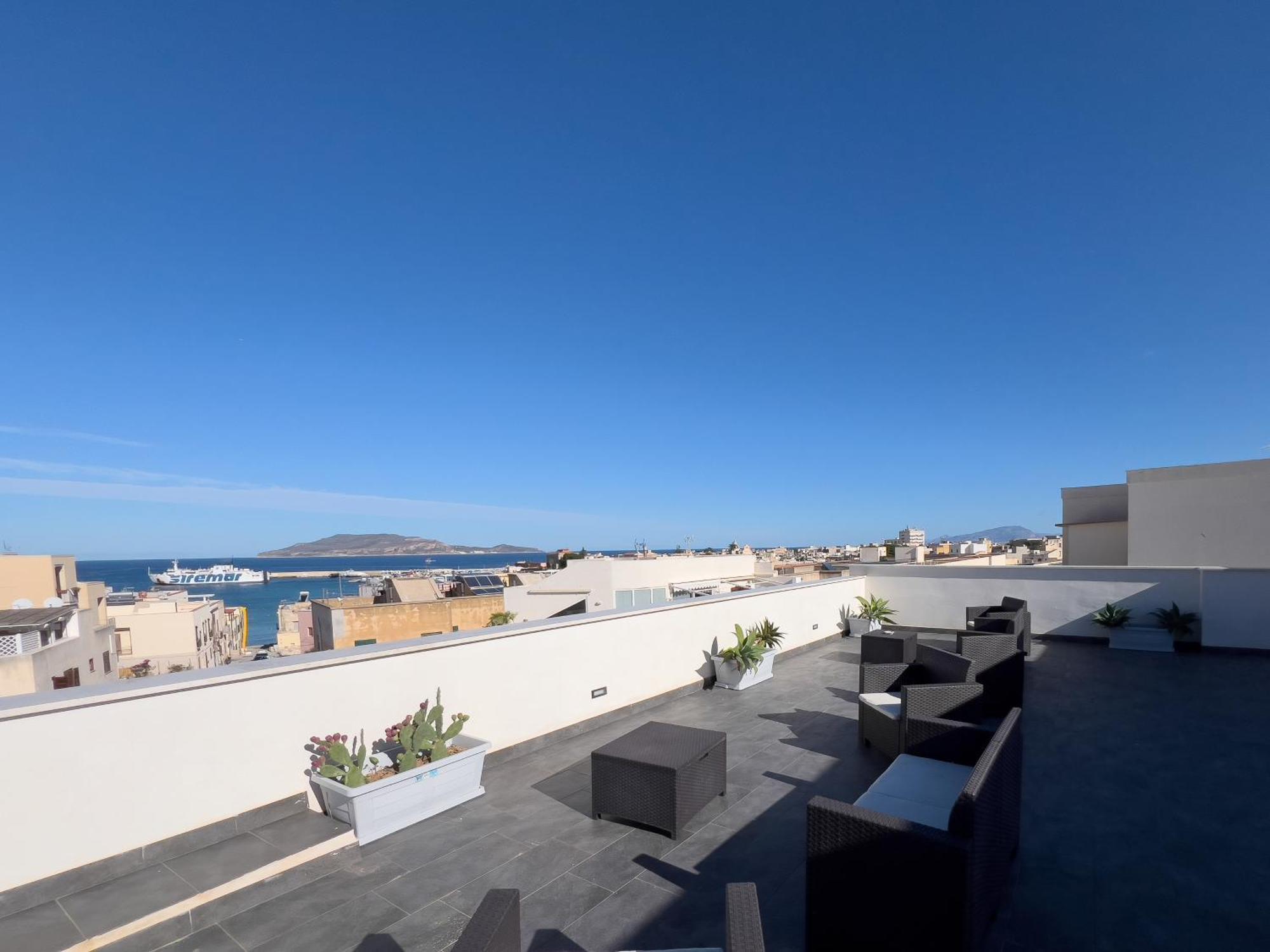 Ponente & Maestro Rooms Фавиньяна Экстерьер фото