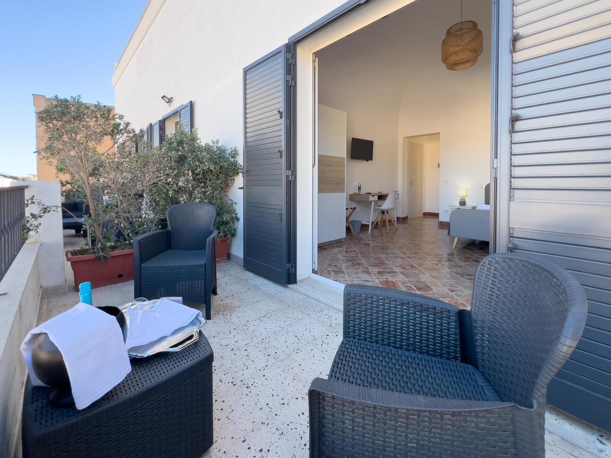 Ponente & Maestro Rooms Фавиньяна Экстерьер фото